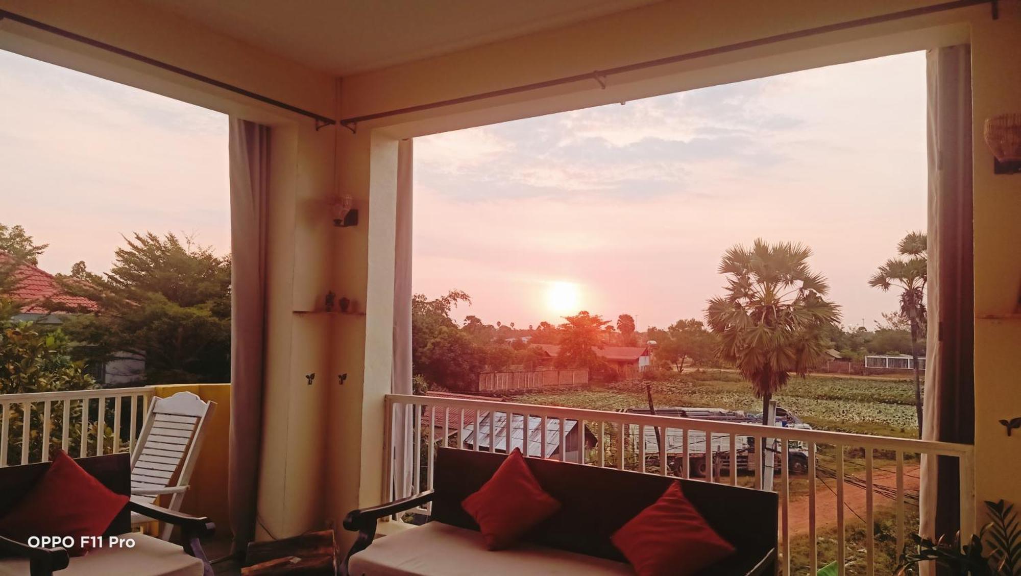 Homestay Yellow Natural House Siem Reap Buitenkant foto